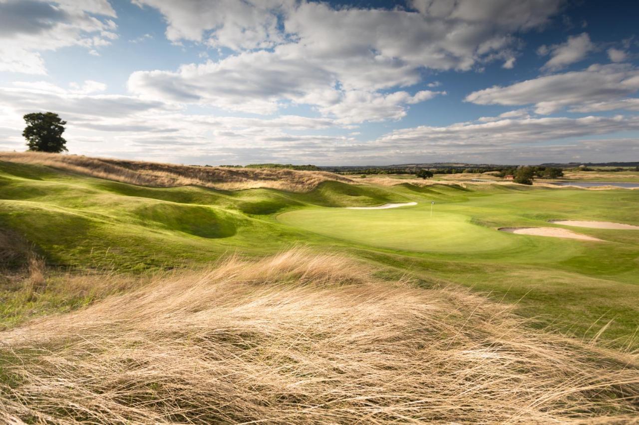 The Oxfordshire Golf & Spa Hotel Thame Eksteriør billede