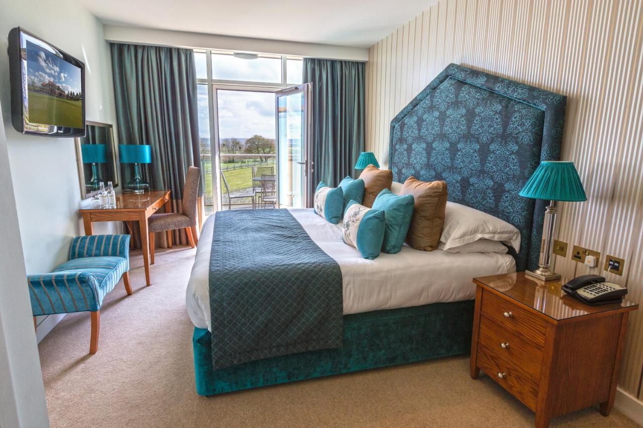 The Oxfordshire Golf & Spa Hotel Thame Eksteriør billede