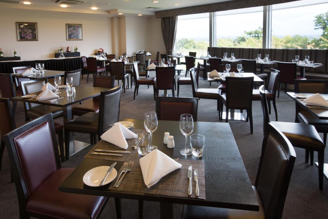 The Oxfordshire Golf & Spa Hotel Thame Eksteriør billede