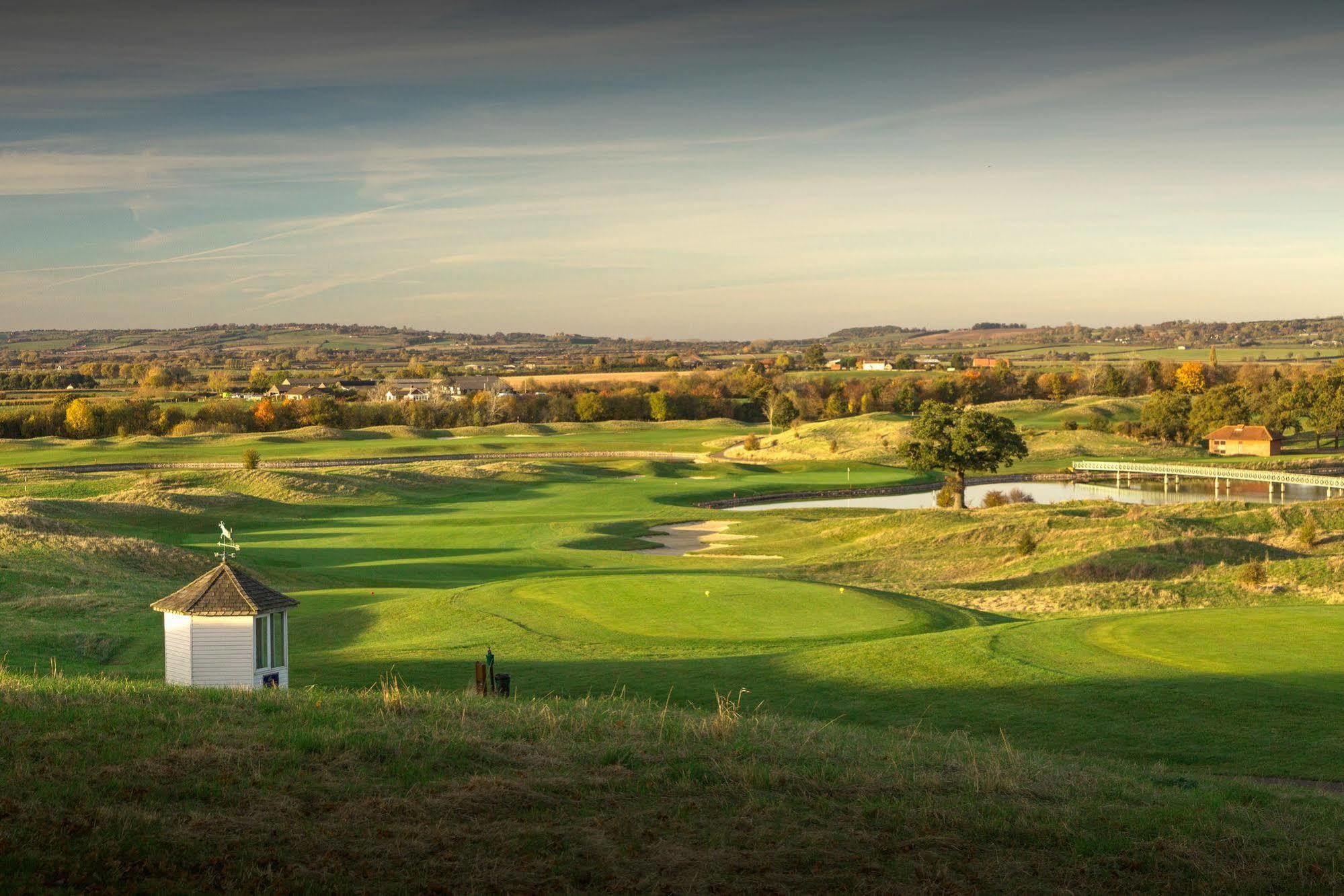 The Oxfordshire Golf & Spa Hotel Thame Eksteriør billede