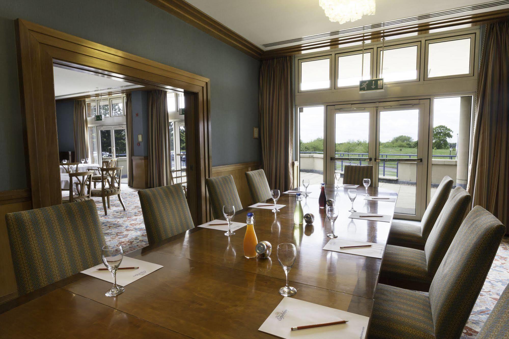 The Oxfordshire Golf & Spa Hotel Thame Eksteriør billede