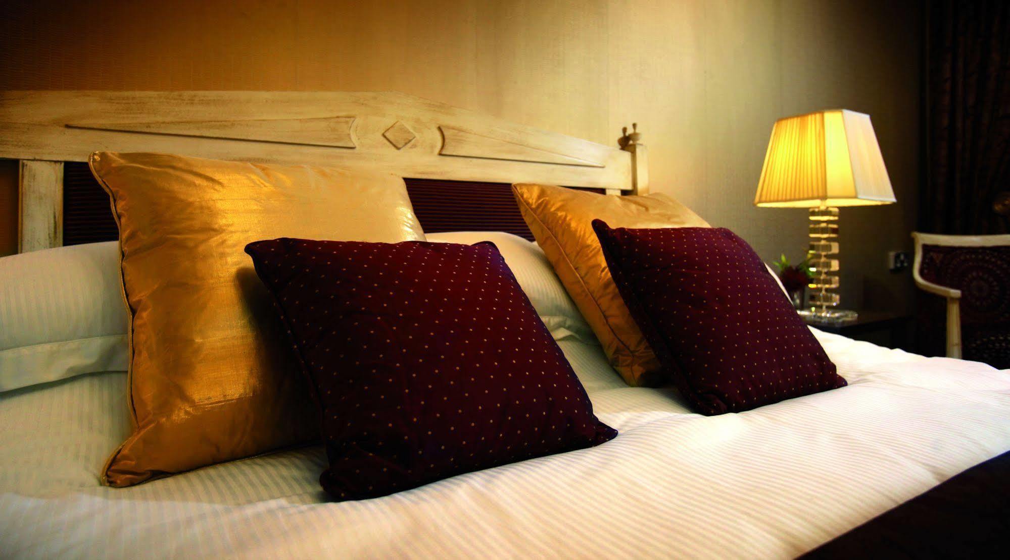 The Oxfordshire Golf & Spa Hotel Thame Eksteriør billede